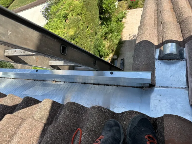 Remplacement d'un caisson en zinc sur mesure à Montbonnot-Saint-Martin